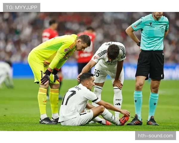 卡瓦哈尔全面技术彰显现代足球新风尚,赛场表现令人瞩目 卡瓦哈尔全面技术彰显现代足球新风尚,赛场表现令人瞩目