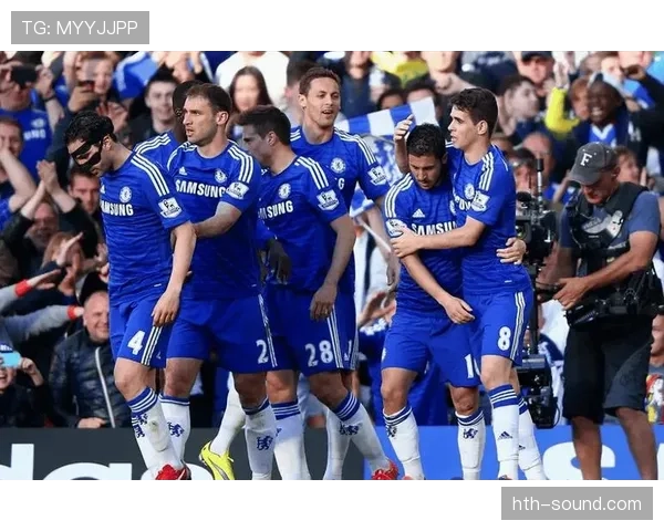 伊普斯维奇球迷集会抗议俱乐部管理层引发关注