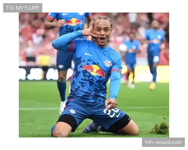 哈维·西蒙斯埃因霍温表现稳健，引发足坛广泛关注