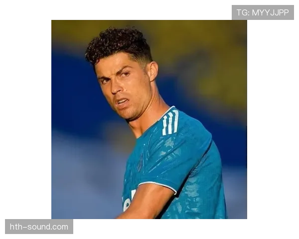 彭帅这日常离开赛场成了别人家的亲闺女，差那点气场明显过分