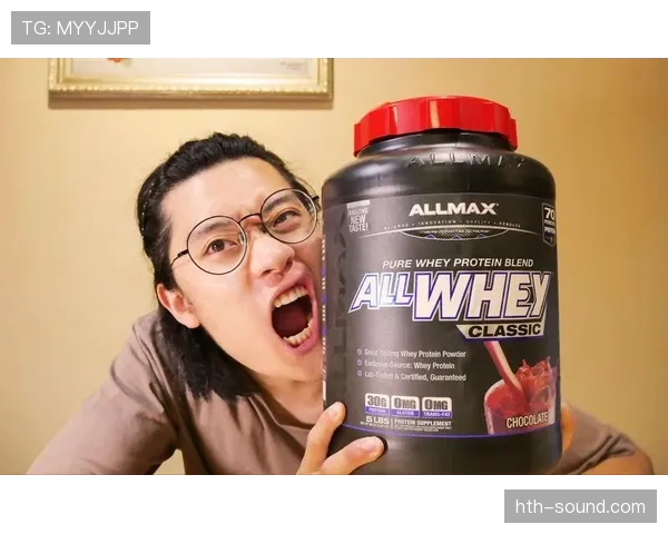 陈芋汐家的冰箱里塞满蛋白粉，连饮料都是按毫升算的